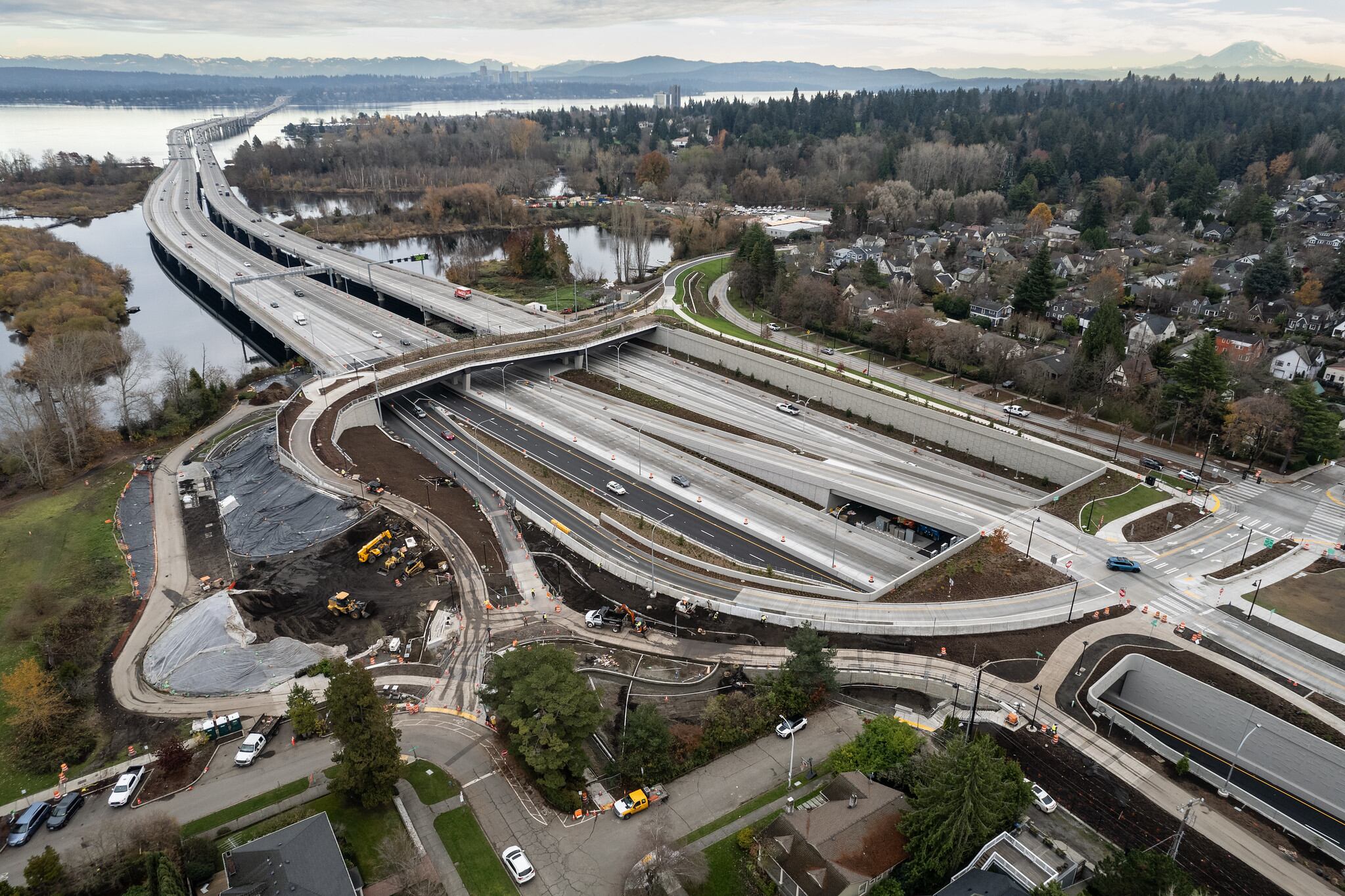 SR 520 will close across Lake Washington tonight