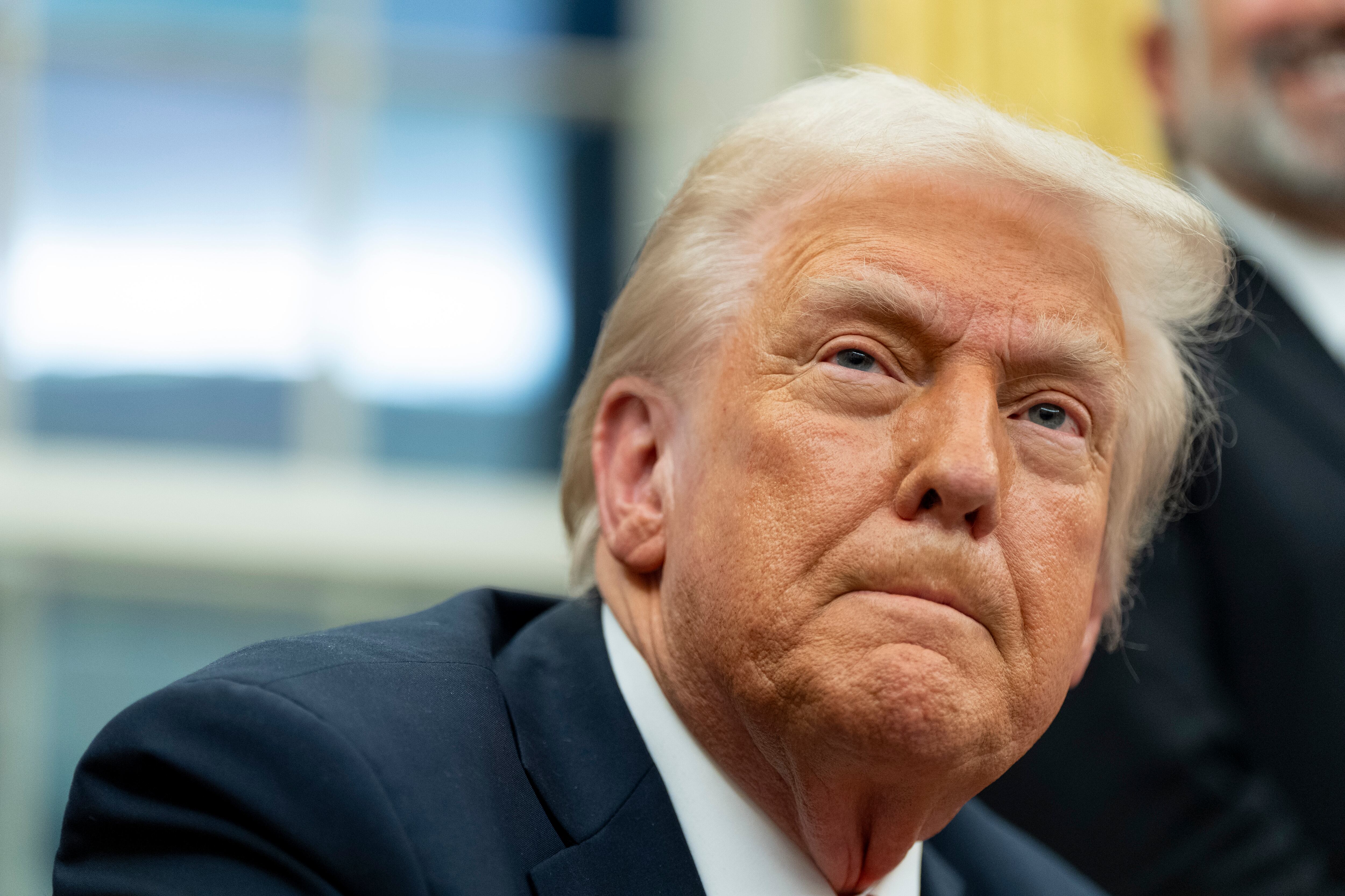 Trump signs executive order setting 30-day deadline for drugmakers to lower prescription drug costs